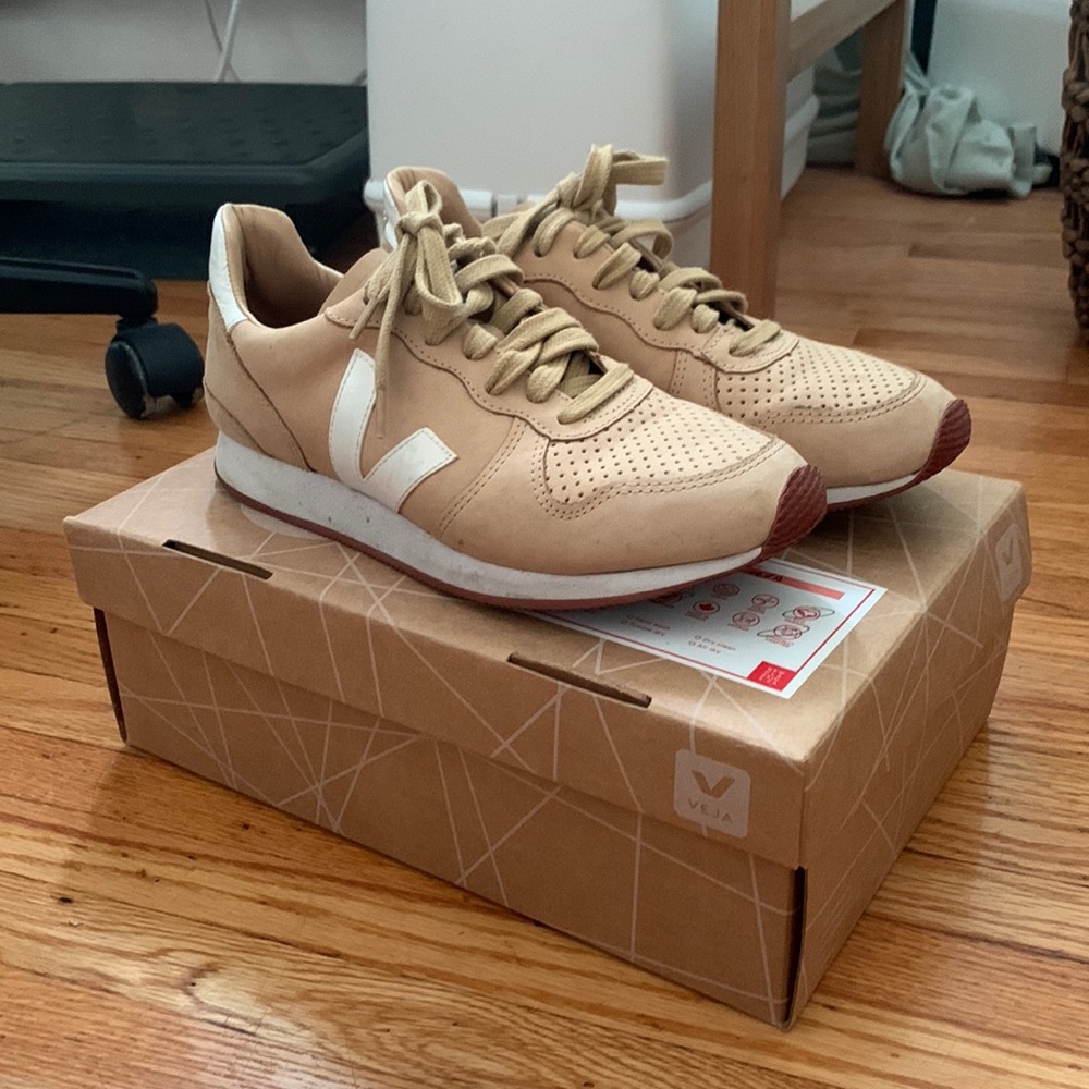 Veja Bastille Holiday Nubuck Leather Sneakers